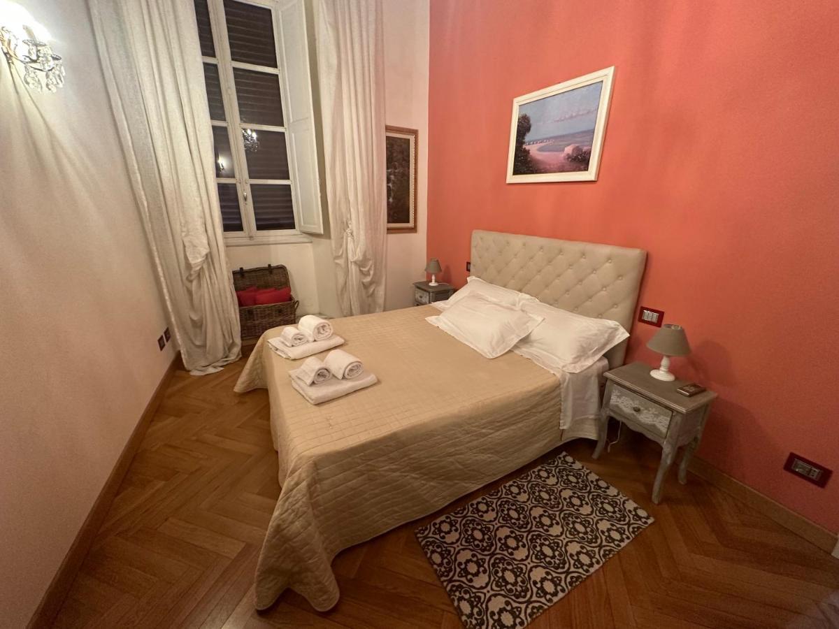In Centro Lovely Home لوكا المظهر الخارجي الصورة