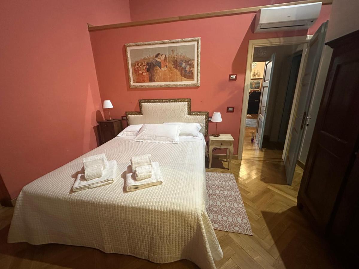 In Centro Lovely Home لوكا المظهر الخارجي الصورة
